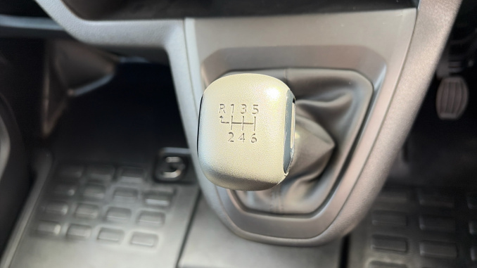 Vauxhall Vivaro L1 Diesel 1.5 Turbo D 120 Pro H1 Van - Image 50